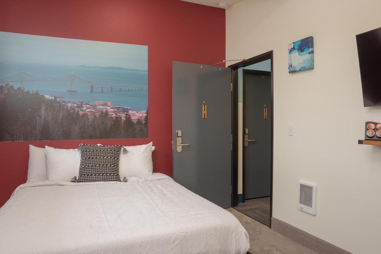 The At 515 15th Hotel