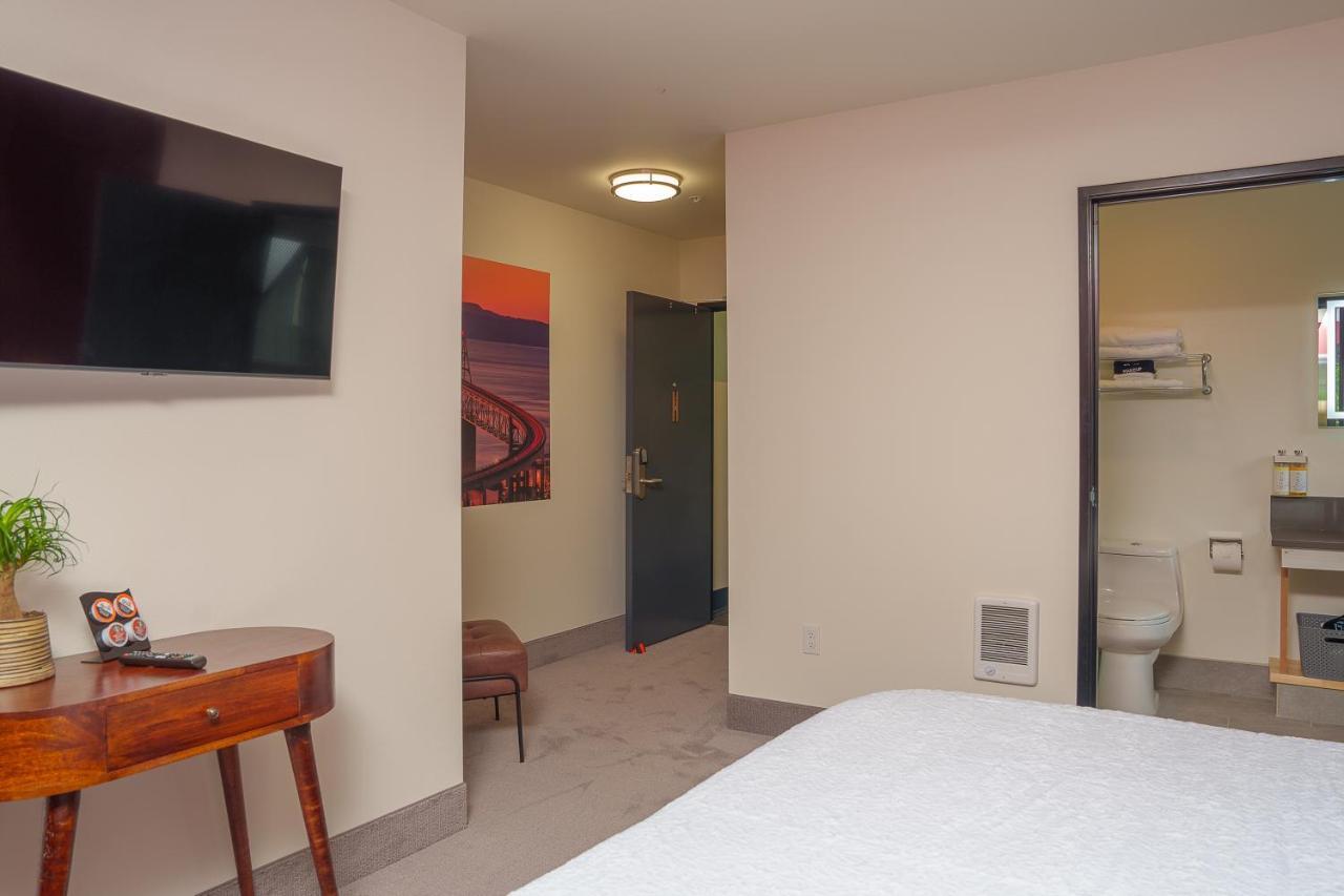 The At 515 15th 4* Astoria