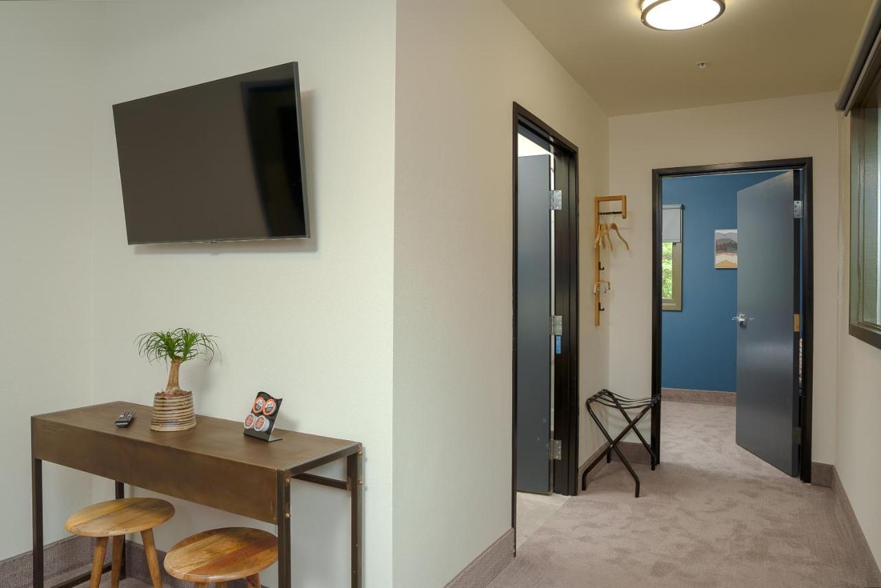 The At 515 15th 4* Astoria